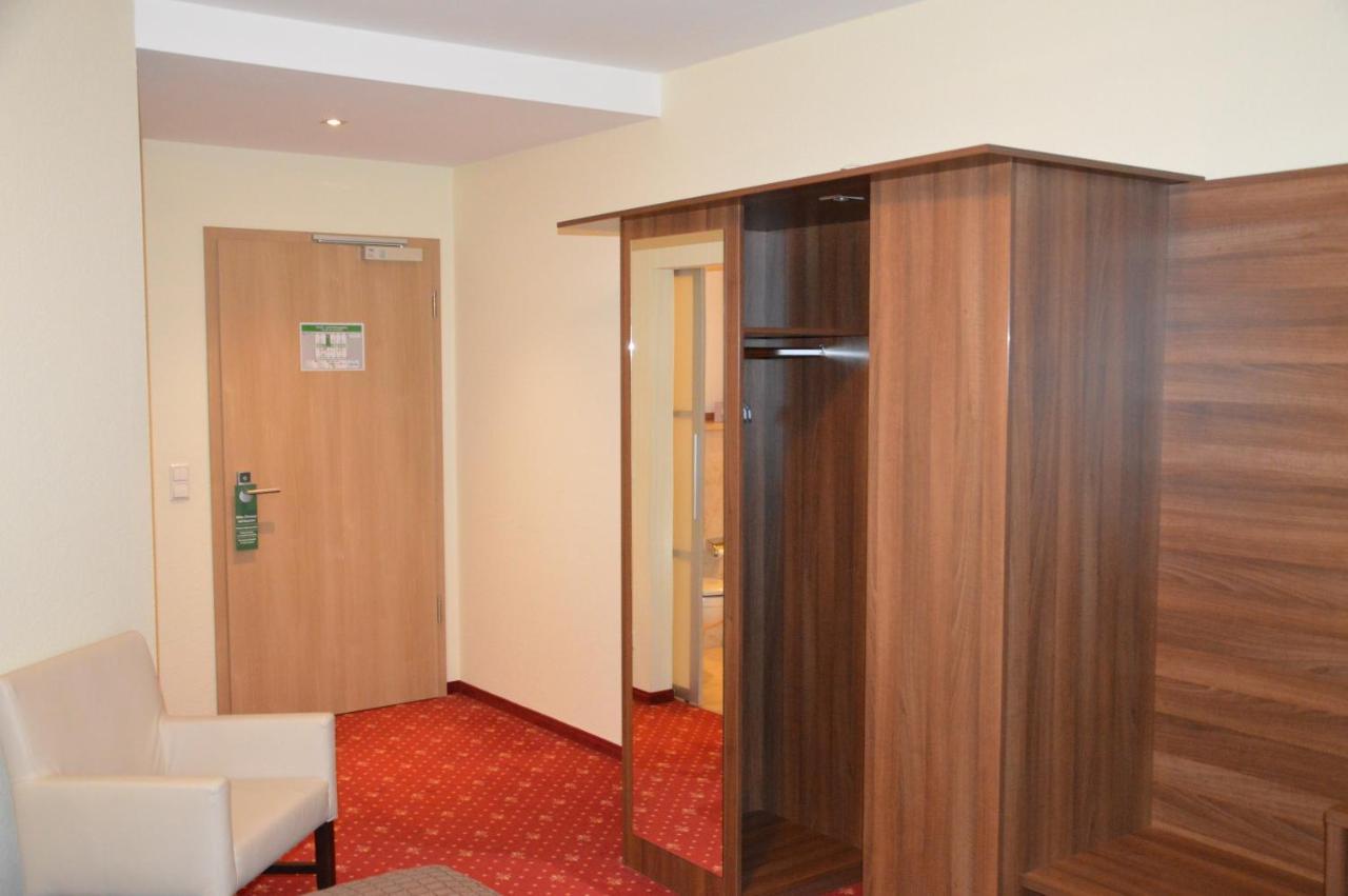 Hotel Holter Schlosskrug Schloß Holte-Stukenbrock Extérieur photo